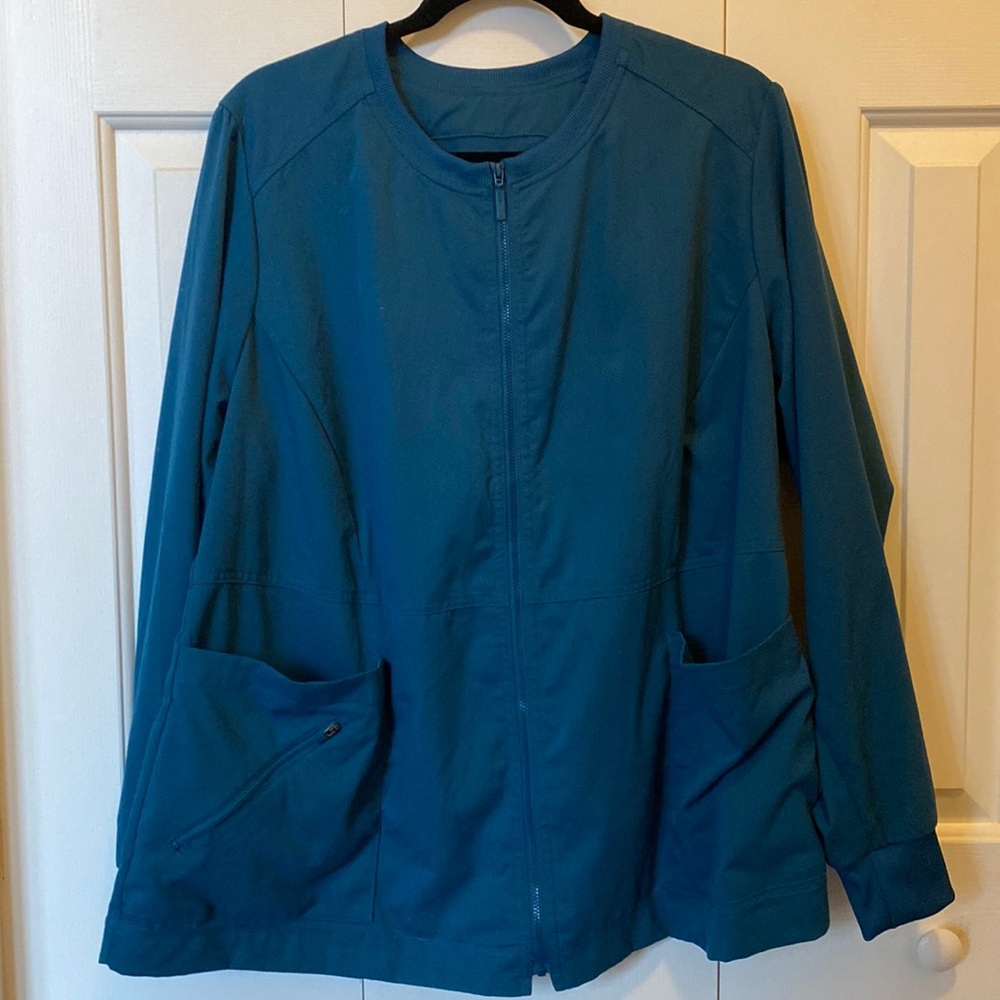 Scrub jacket